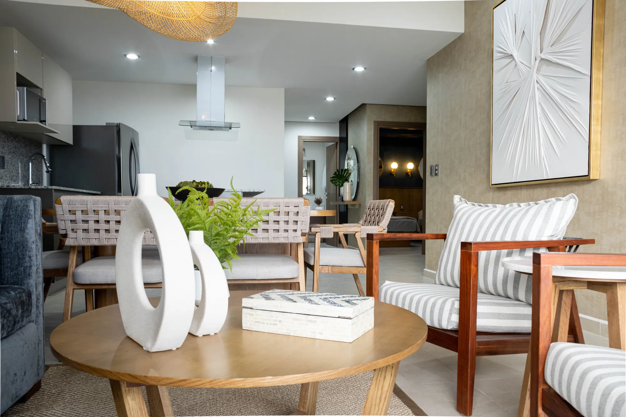 Departamento en Altomare, Mazatlán — interiorismo Punto Home frente al mar